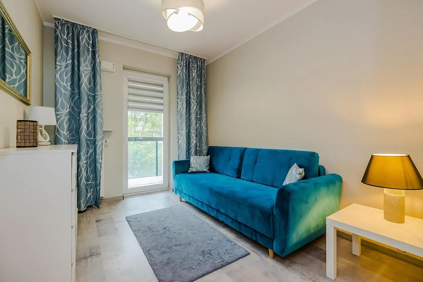Family Apartment Żoliborz by Renters Warszawa Polska