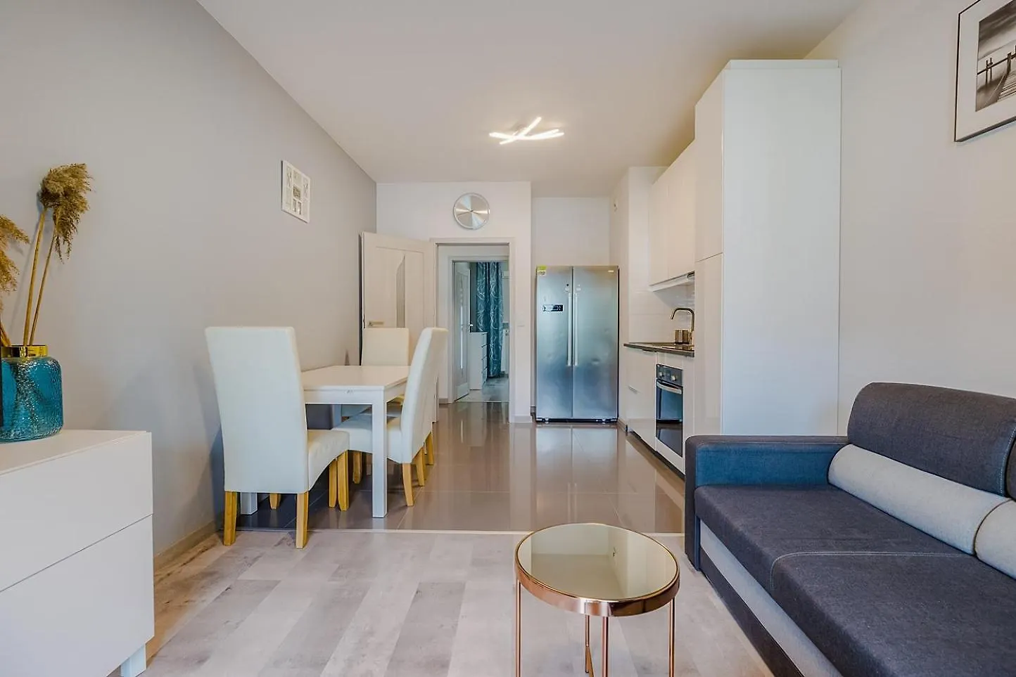 Family Apartment Żoliborz by Renters Warszawa