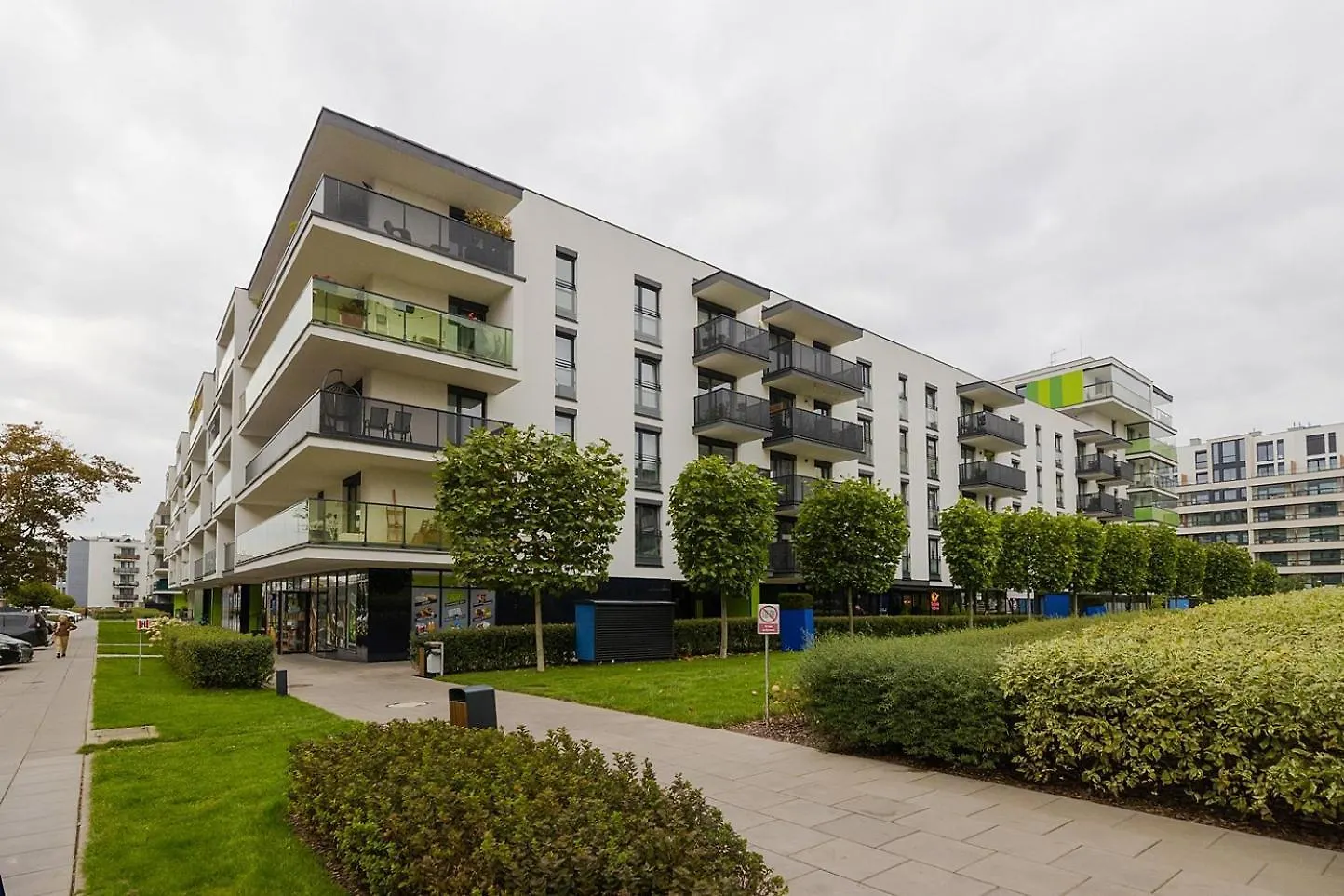 Family Apartment Żoliborz by Renters Warszawa 0*,